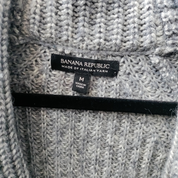 Banana Republic - Soft, lightweight boho knit slouchy grandpa cardigan. Size - M - Picture 5 of 9
